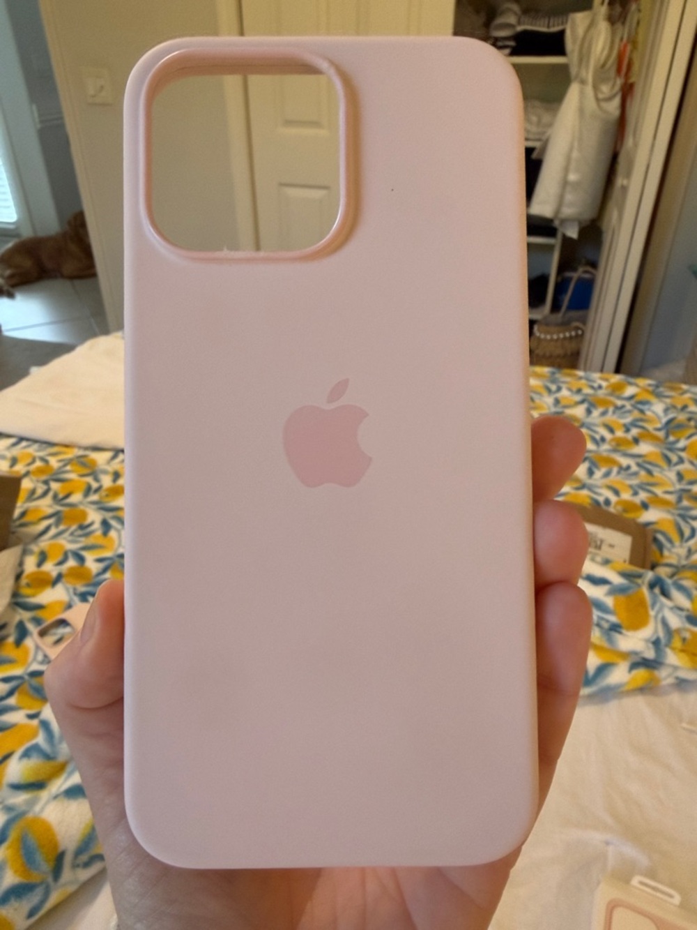 Apple iPhone 15 Pro Max Silicone Case Light Pink
